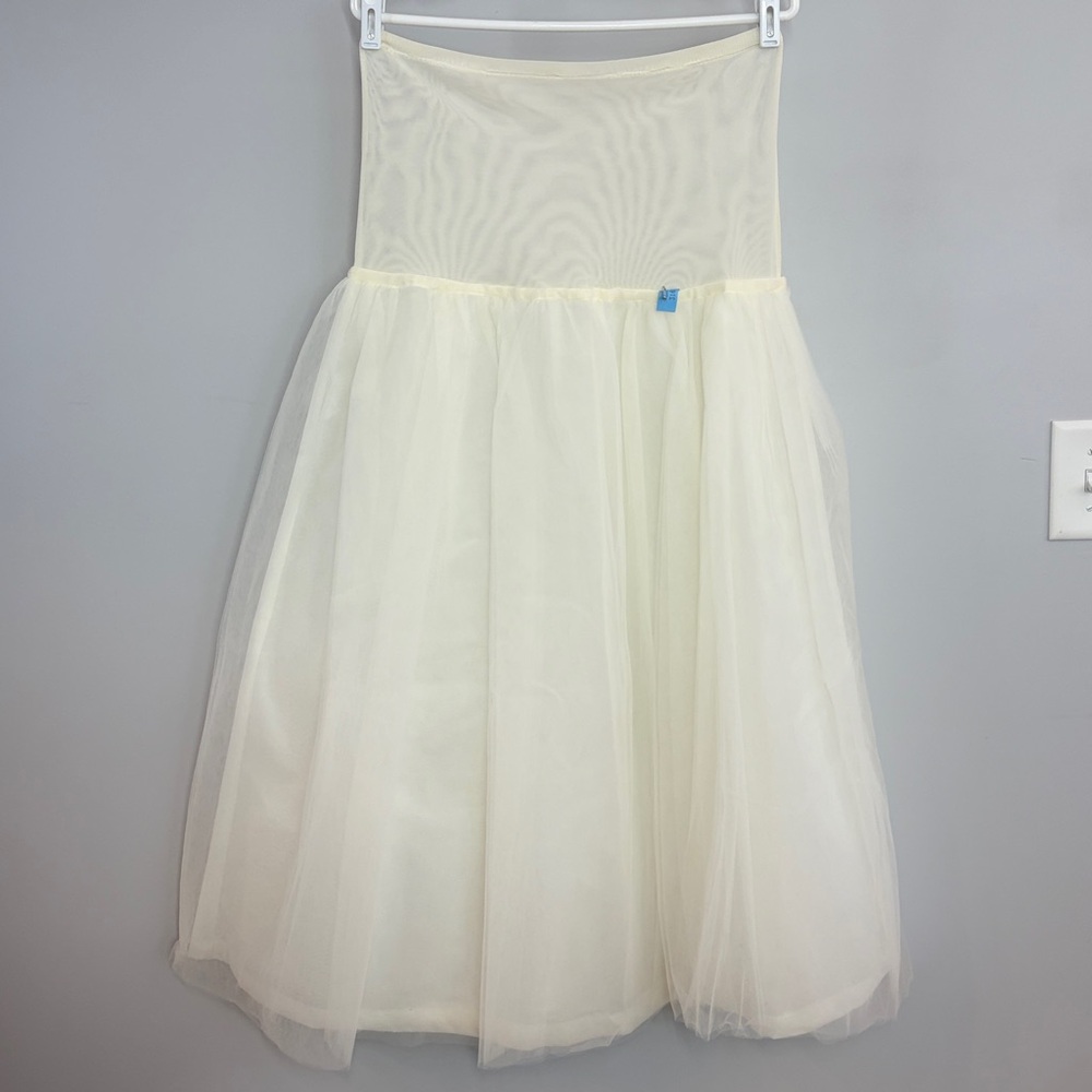 Crinoline Ivory - Picture 3 of 4